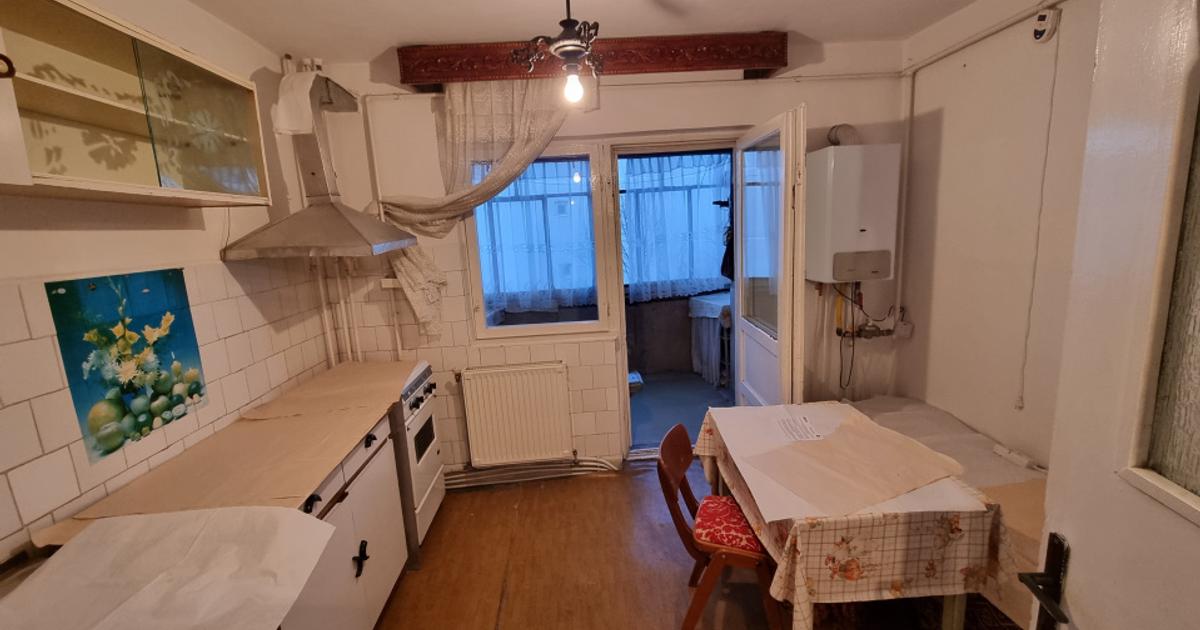 Apartament decomandat cu 3 camere în zona Bistrița Lac, Bacău