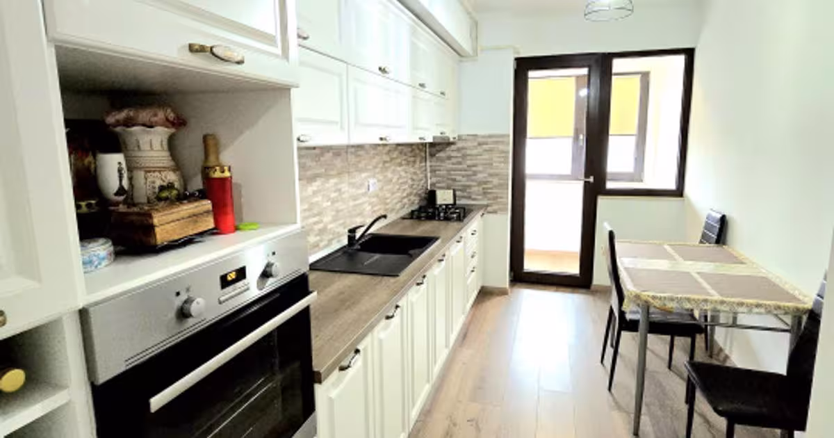 Apartament decomandat cu 3 camere în zona Bistrița Lac, Bacău