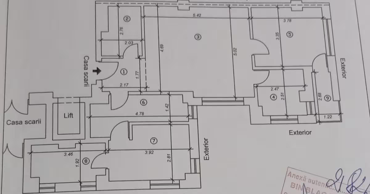 Apartament decomandat cu 3 camere în zona Calea Moldovei, Bacău