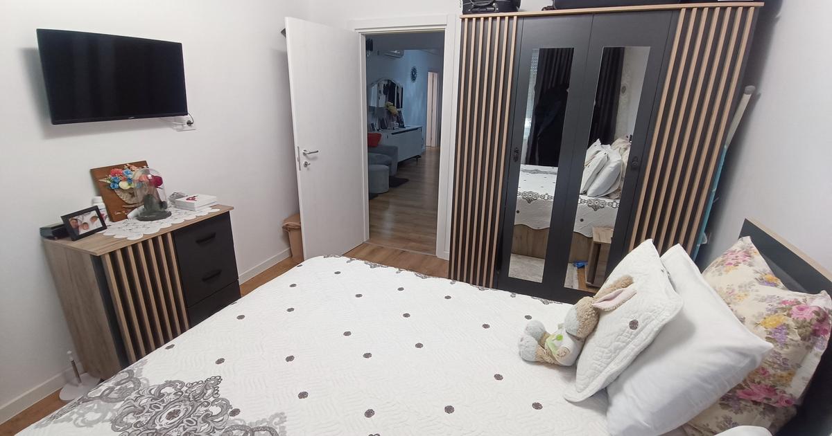 Apartament decomandat cu 3 camere în zona Calea Moldovei, Bacău