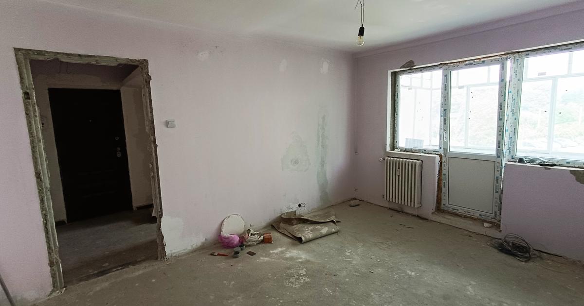 Apartament semidecomandat cu 2 camere în zona Central, Bacău