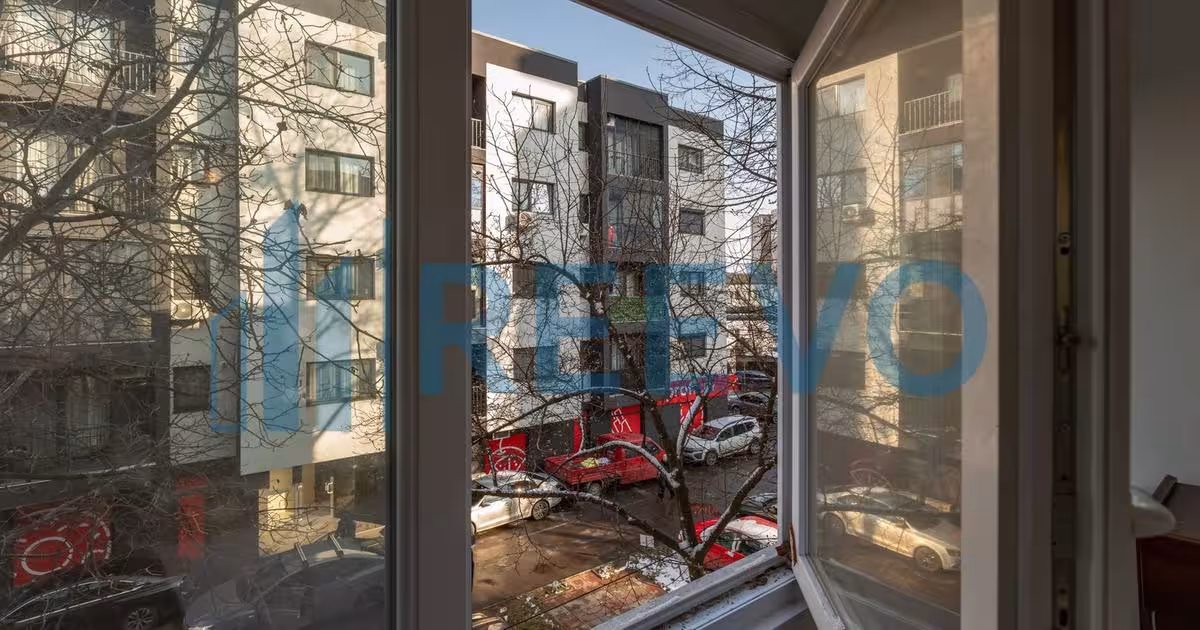 Apartament semidecomandat cu 3 camere în zona Cornișa, Bacău