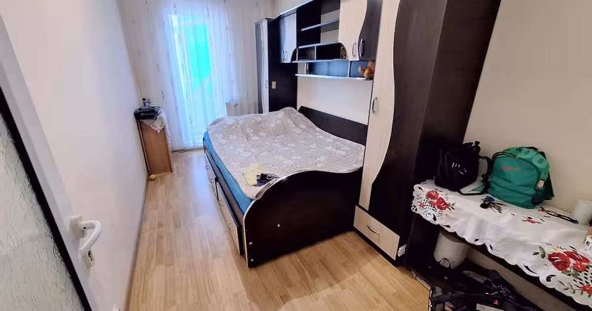 Apartament semidecomandat cu 3 camere în zona Milcov, Bacău
