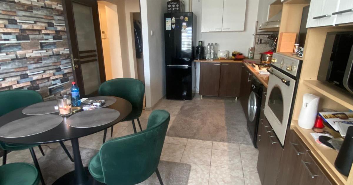 Apartament cu 3 camere în zona Mioriței, Bacău