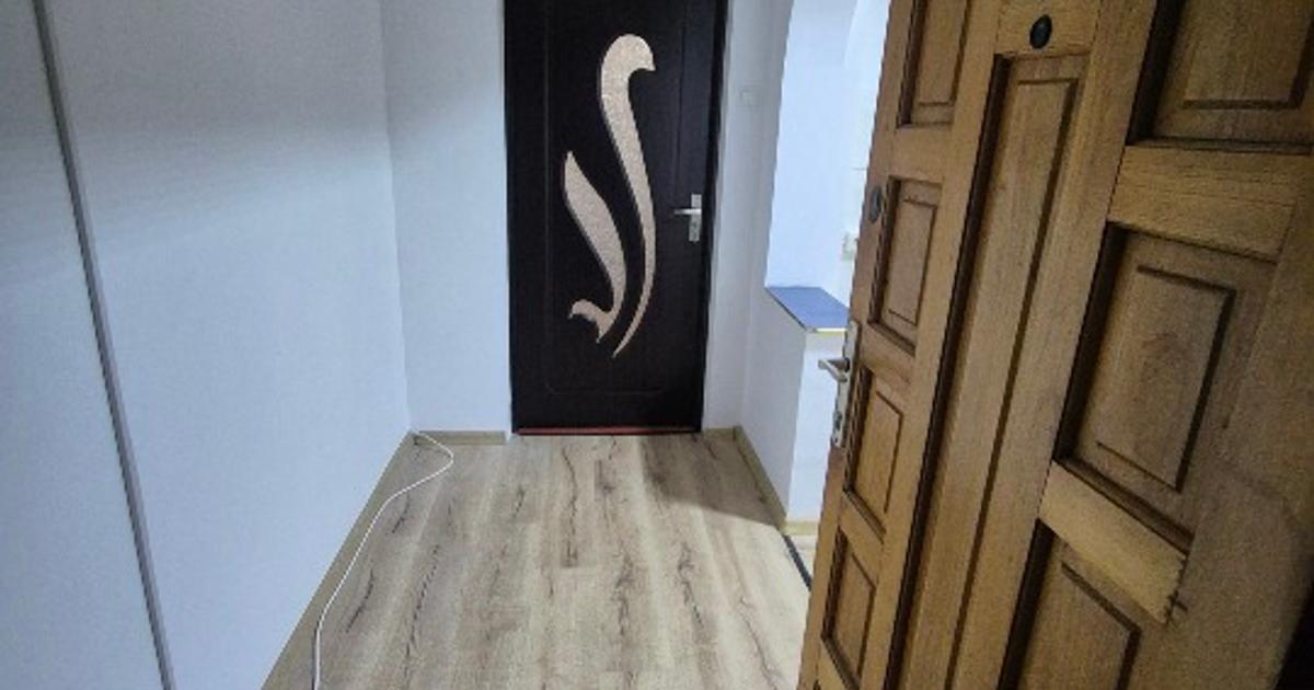 Apartament semidecomandat cu 2 camere în zona Narcisa, Bacău