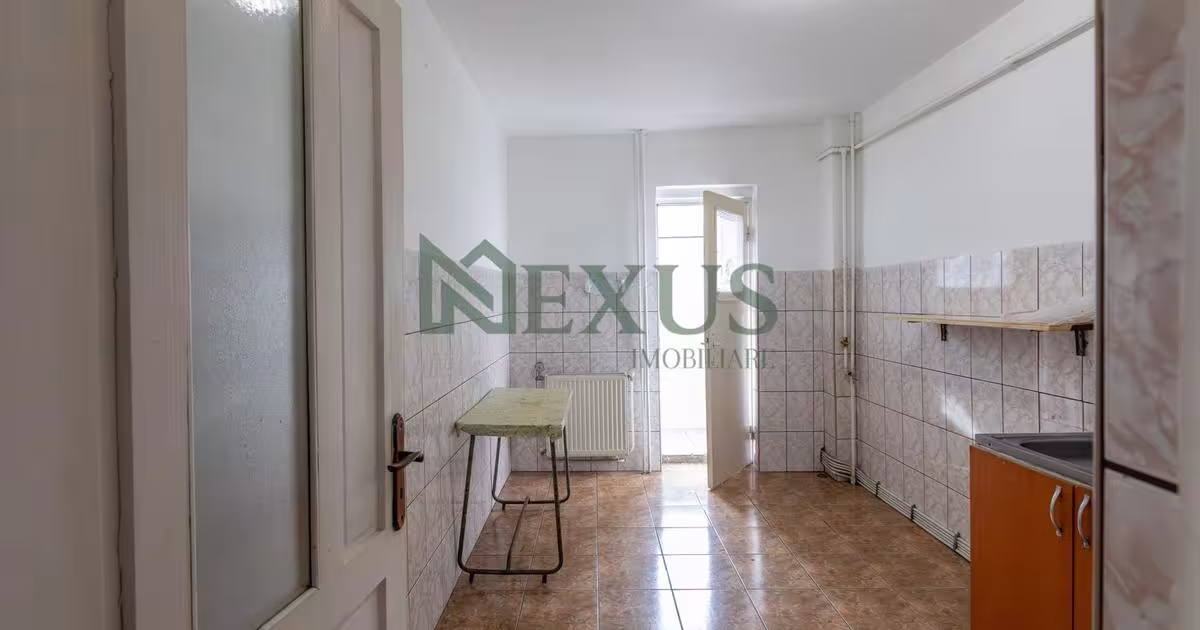 Apartament decomandat cu 3 camere în zona Narcisa, Bacău