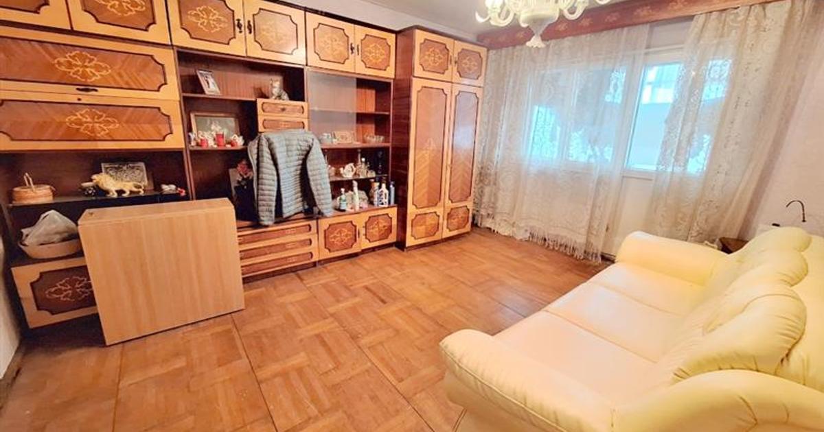 Apartament decomandat cu 4 camere în zona Narcisa, Bacău