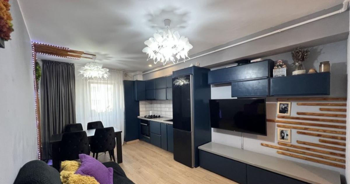 Apartament decomandat cu 3 camere în zona Nord, Bacău