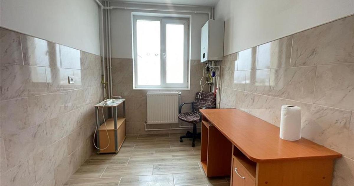 Apartament decomandat cu 2 camere în zona Orizont, Bacău