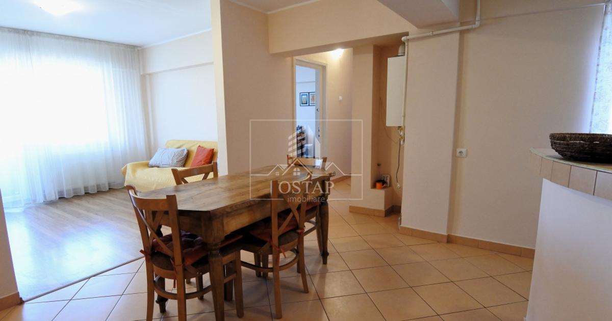 Apartament decomandat cu 4 camere în zona Republicii, Bacău