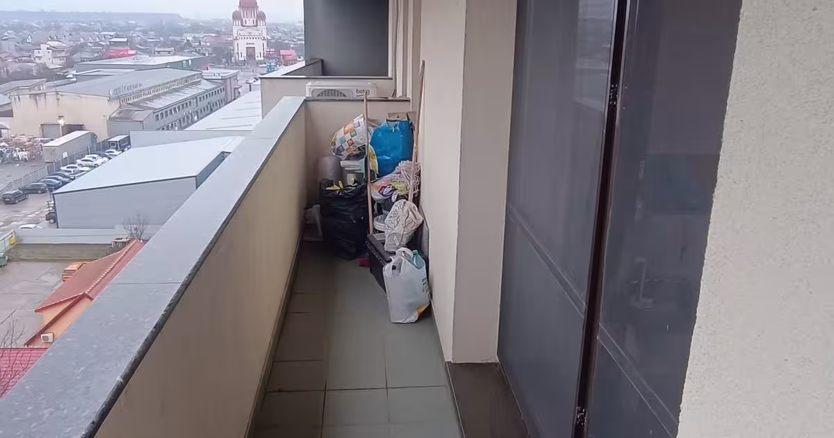 Apartament semidecomandat cu 3 camere în zona Șerbănești, Bacău