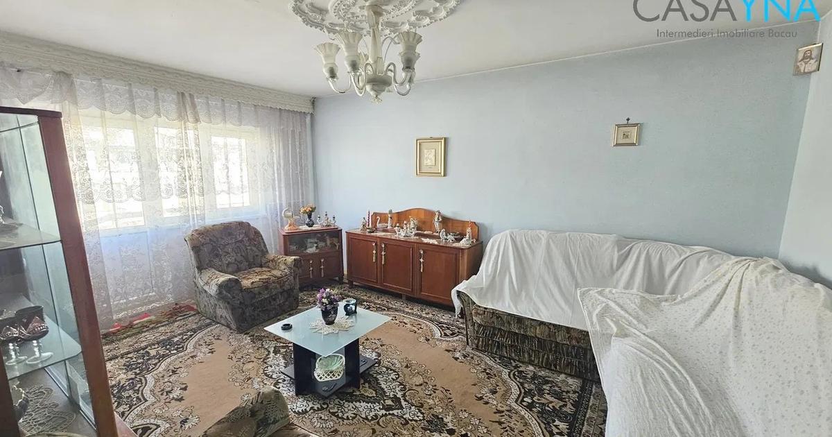 Apartament decomandat cu 3 camere în zona Ștefan cel Mare, Bacău
