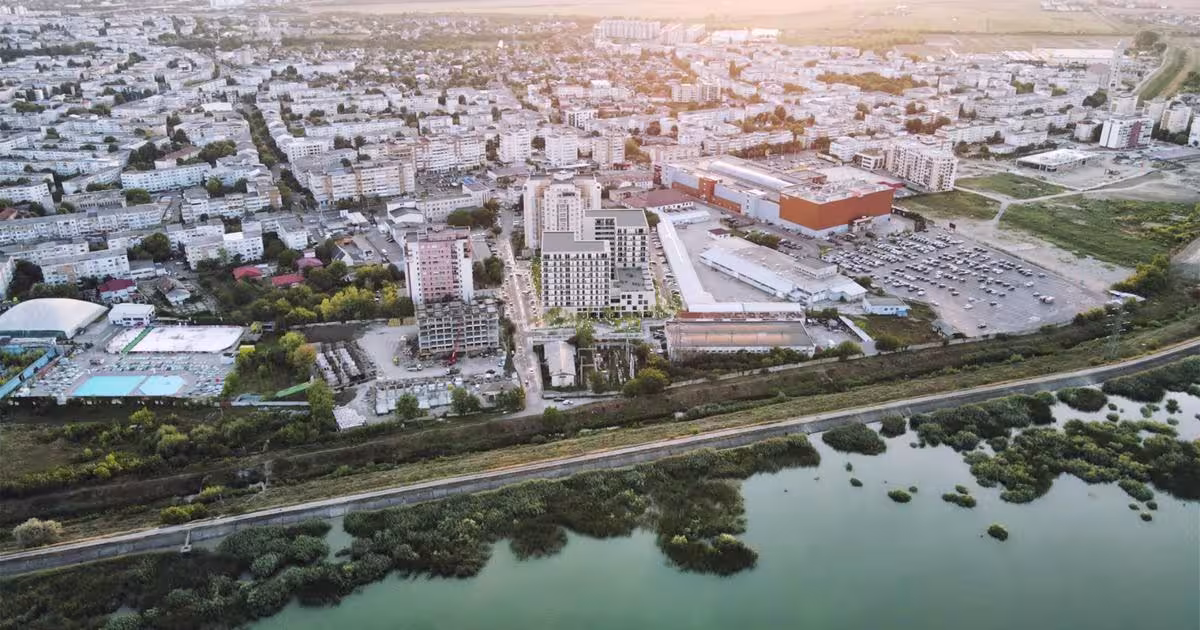 Apartament decomandat cu 4 camere în zona Ștefan cel Mare, Bacău