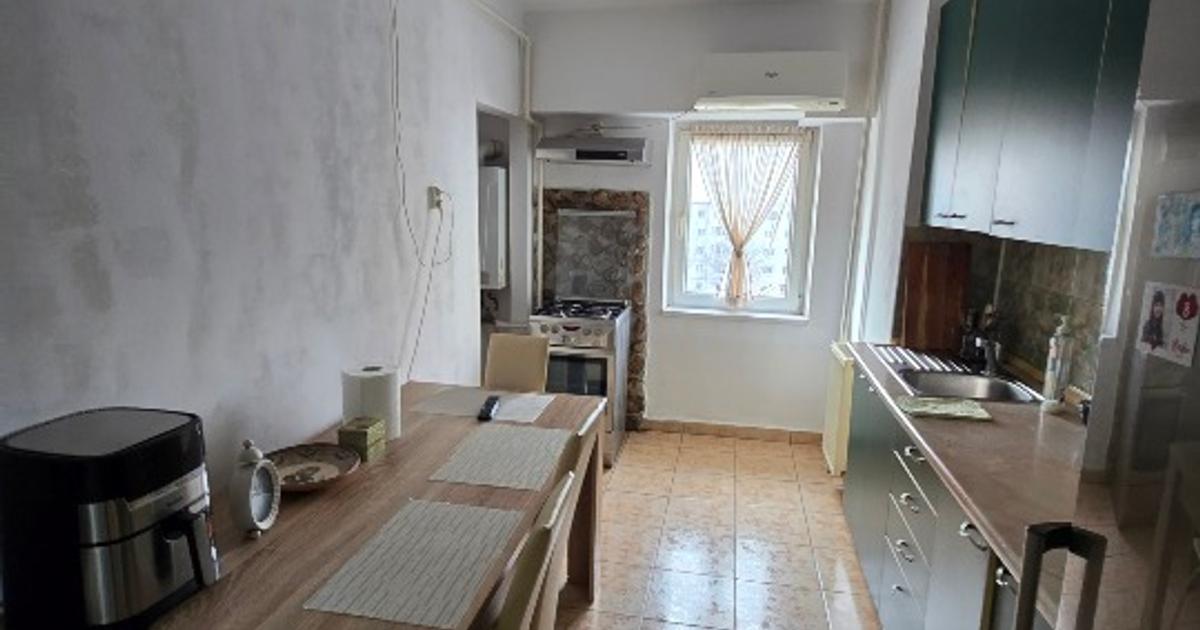 Apartament decomandat cu 4 camere în zona Ștefan cel Mare, Bacău