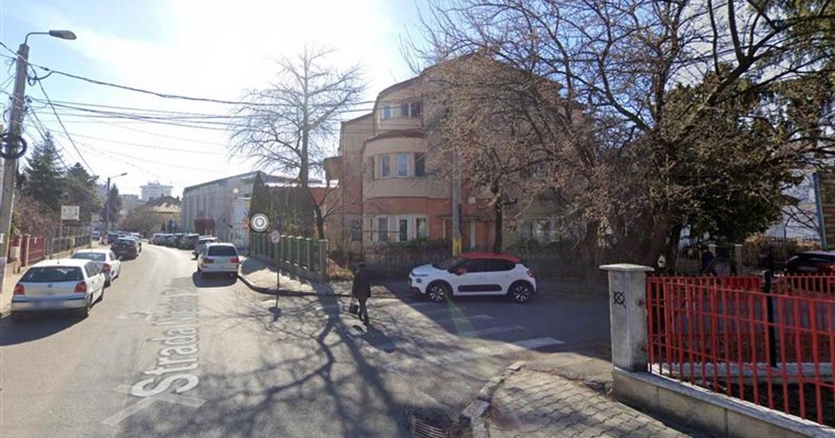 Apartament circular cu 3 camere în zona Ultracentral, Bacău