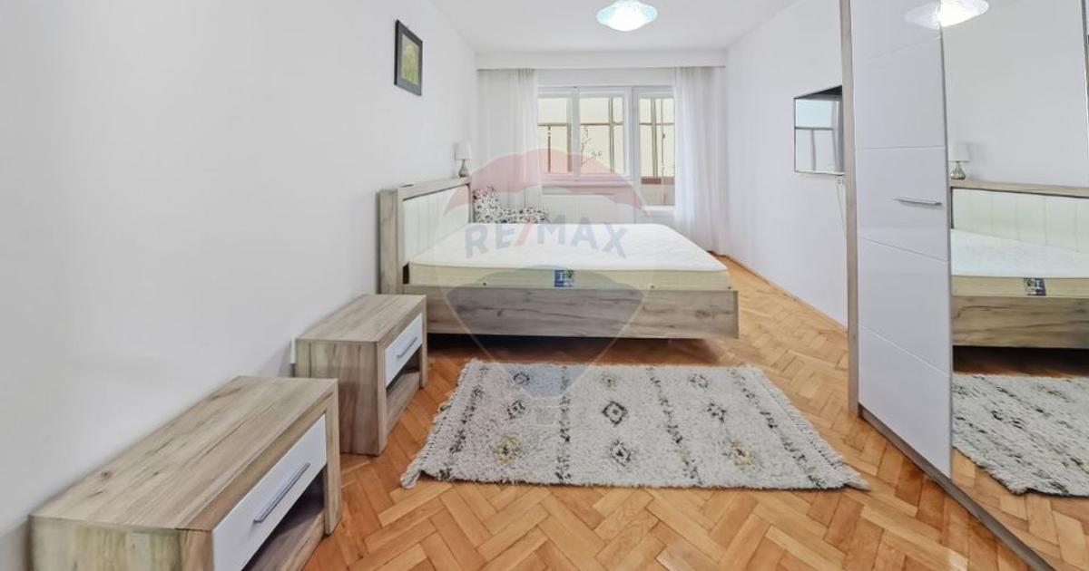Apartament decomandat cu 4 camere în zona Ultracentral, Bacău