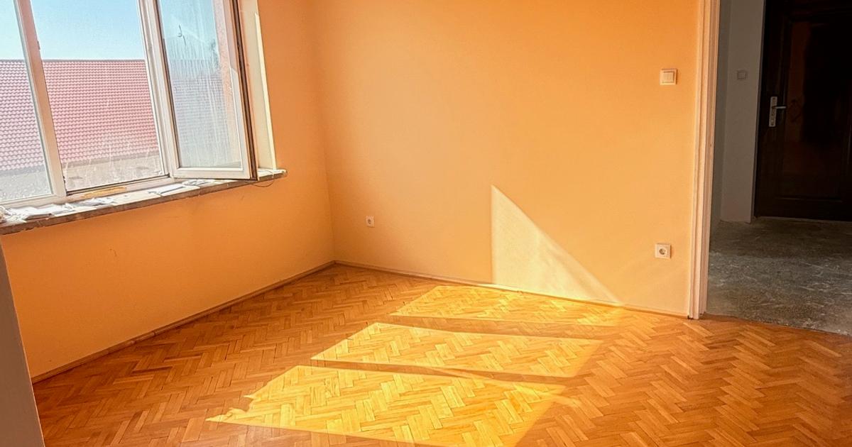 Apartament semidecomandat cu 2 camere în zona Central, Baia Mare