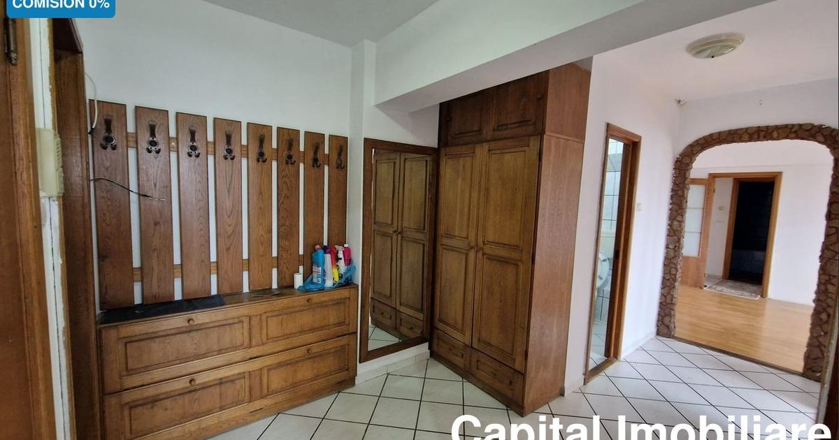 Apartament semidecomandat cu 3 camere în zona Central, Baia Mare