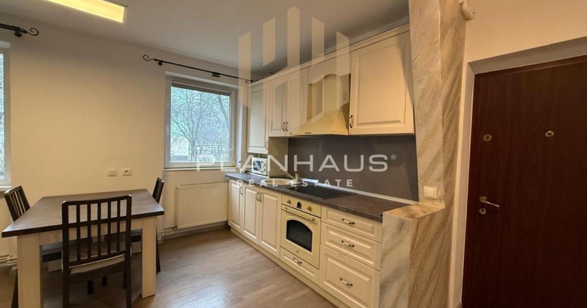 Apartament decomandat cu 3 camere în zona Central, Baia Mare