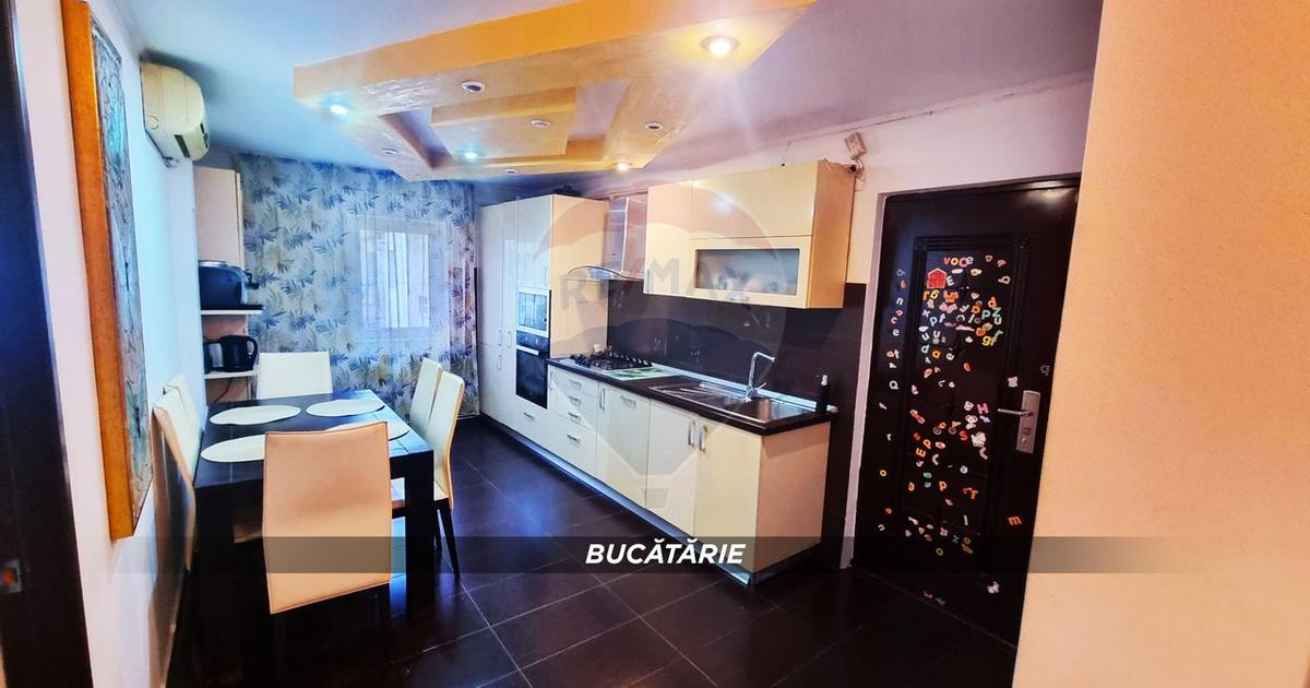Apartament decomandat cu 3 camere în zona Central, Baia Mare
