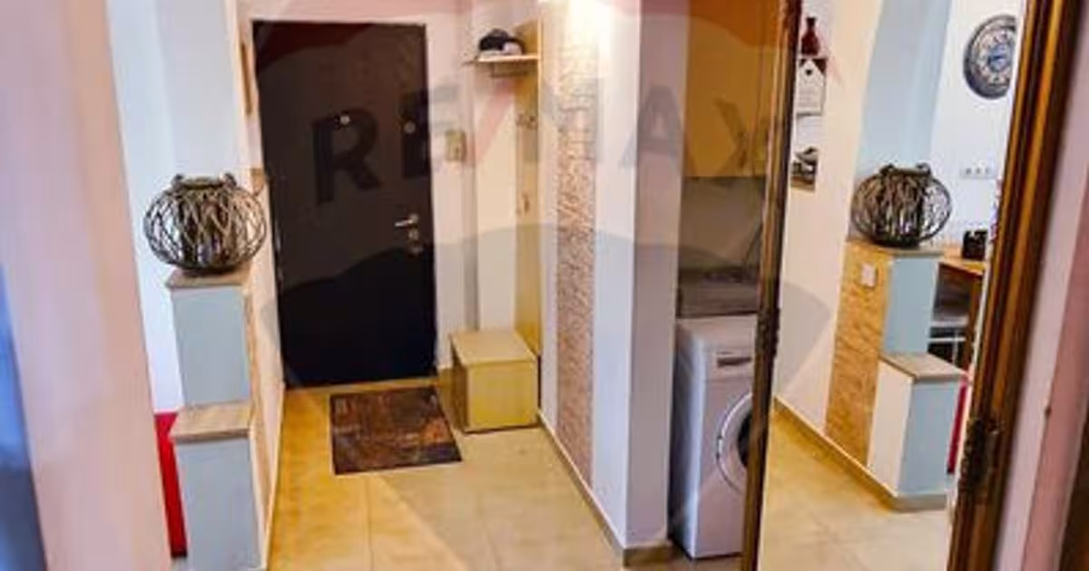 Apartament decomandat cu 4 camere în zona Republicii, Baia Mare
