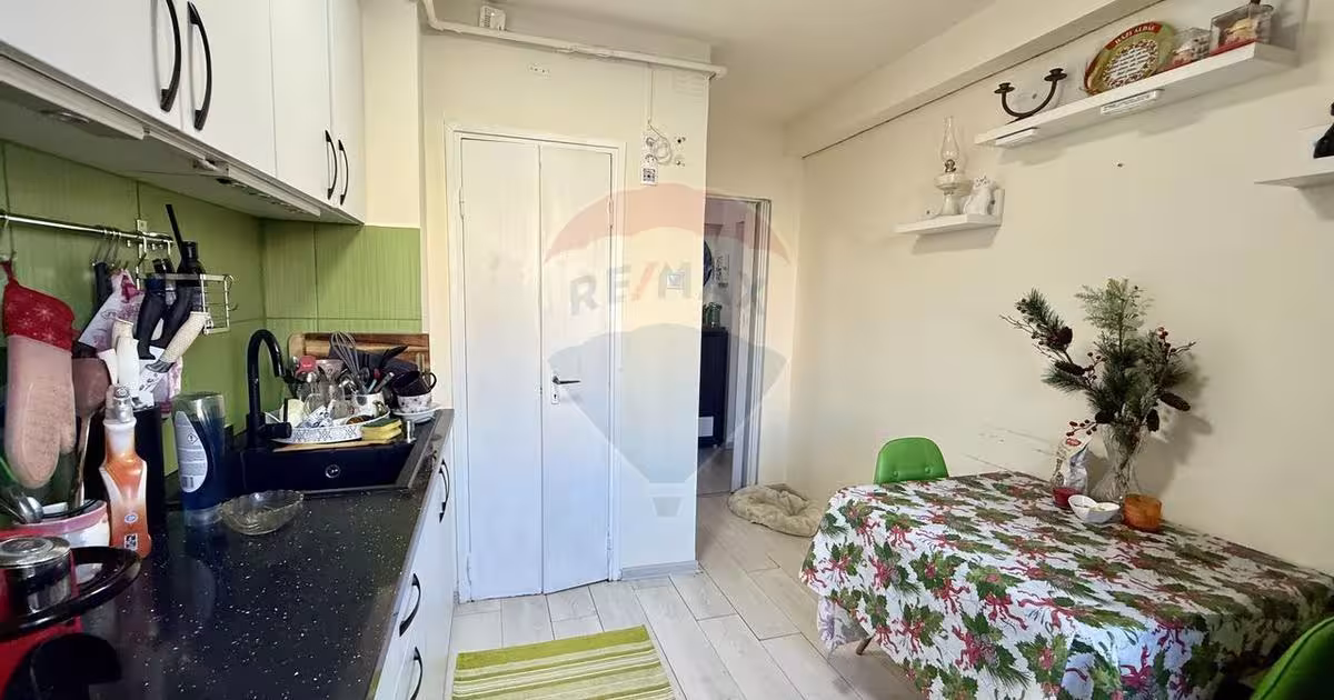 Apartament semidecomandat cu 3 camere în zona Ultracentral, Baia Mare