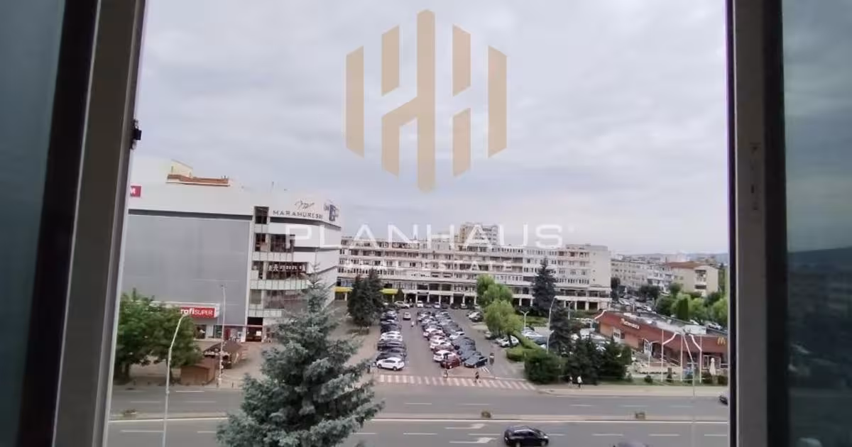 Apartament semidecomandat cu 4 camere în zona Ultracentral, Baia Mare