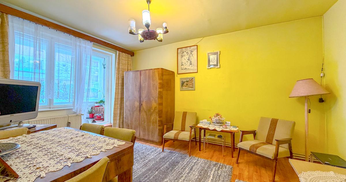 Apartament decomandat cu 3 camere în Băile Tușnad