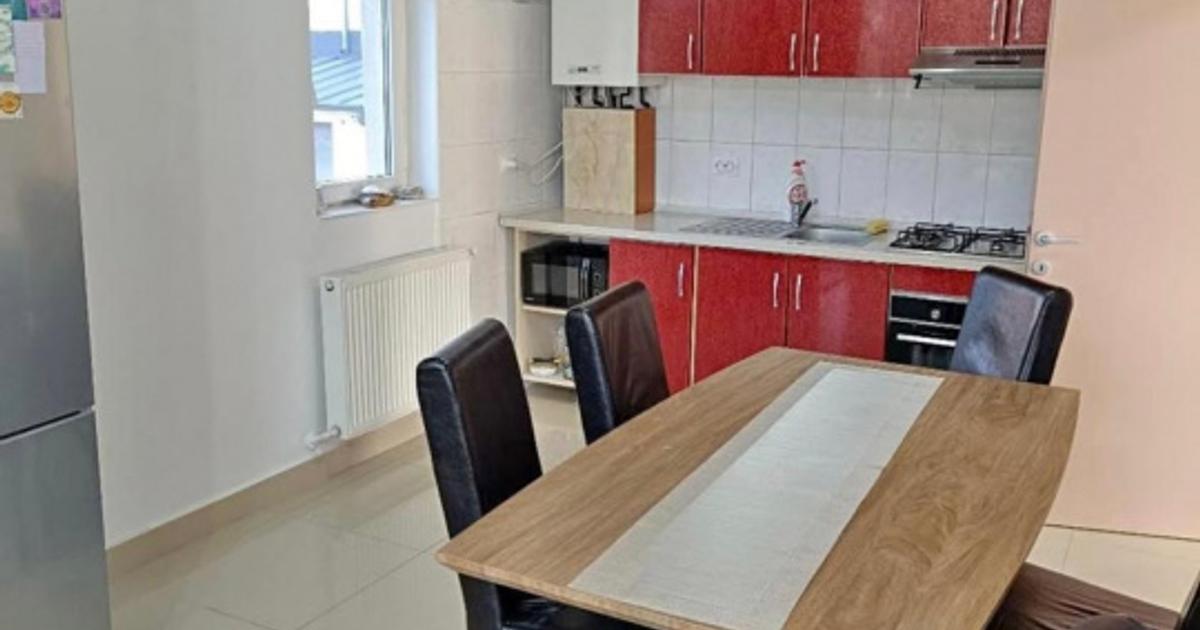 Apartament decomandat cu 5 camere în zona Calea Moldovei, Bistrița