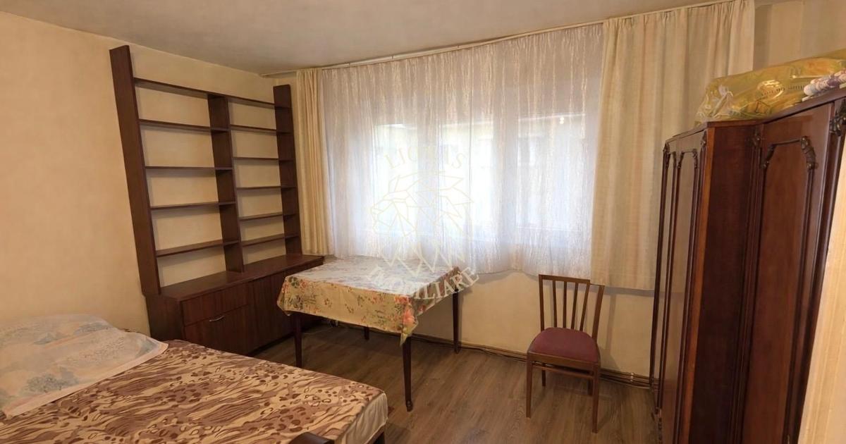 Apartament semidecomandat cu 2 camere în zona Central, Bistrița