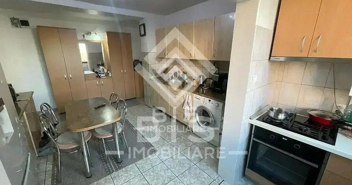 Apartament decomandat cu 2 camere în zona Central, Bistrița