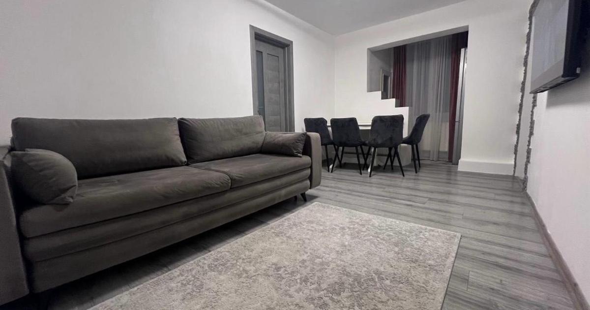 Apartament semidecomandat cu 2 camere în zona Central, Bistrița
