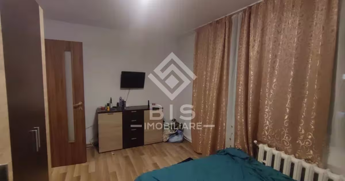 Apartament semidecomandat cu 2 camere în zona Decebal, Bistrița
