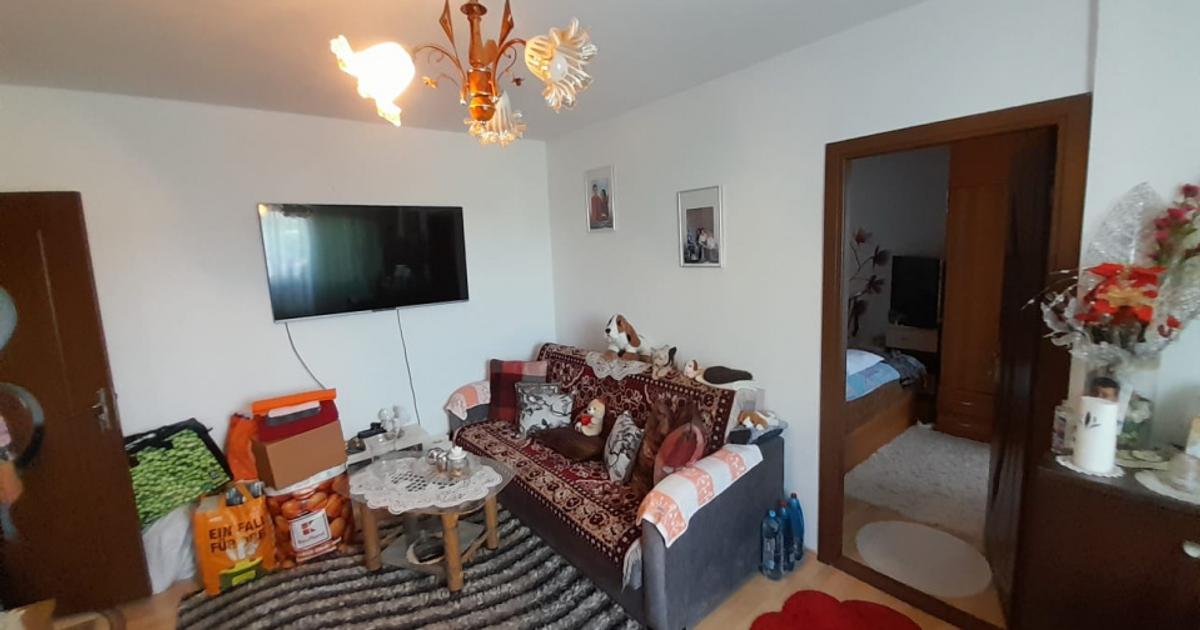 Apartament semidecomandat cu 2 camere în zona Decebal, Bistrița