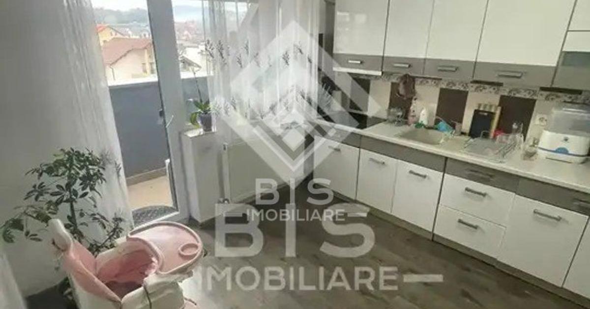 Apartament decomandat cu 4 camere în zona Exterior Est, Bistrița
