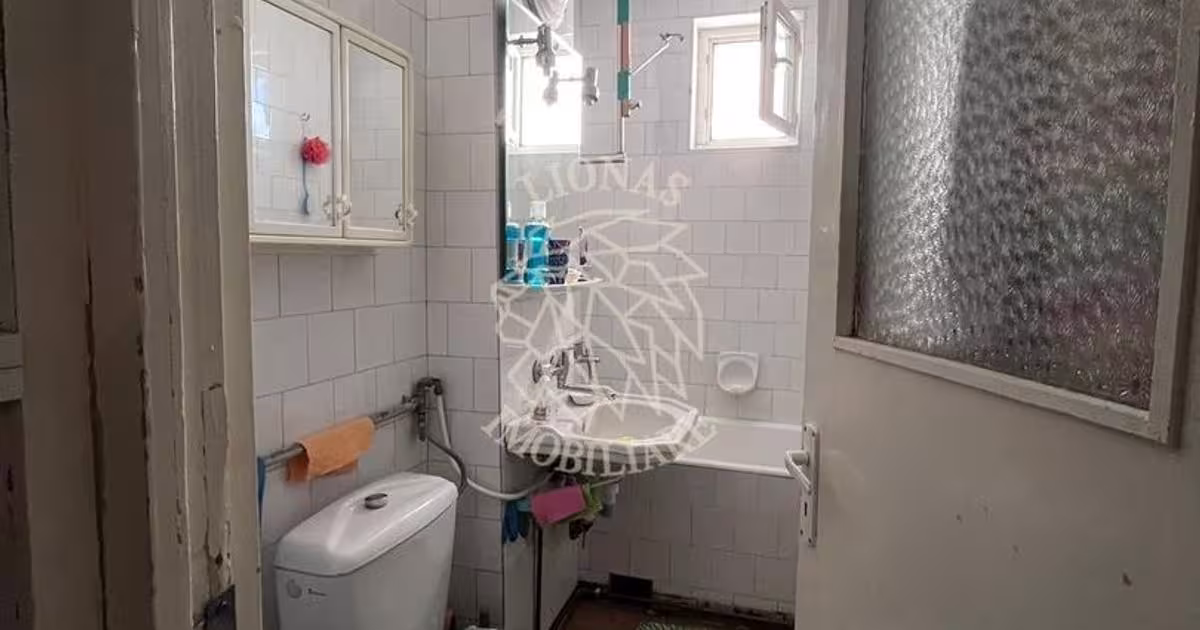 Apartament decomandat cu 3 camere în zona Independenței, Bistrița