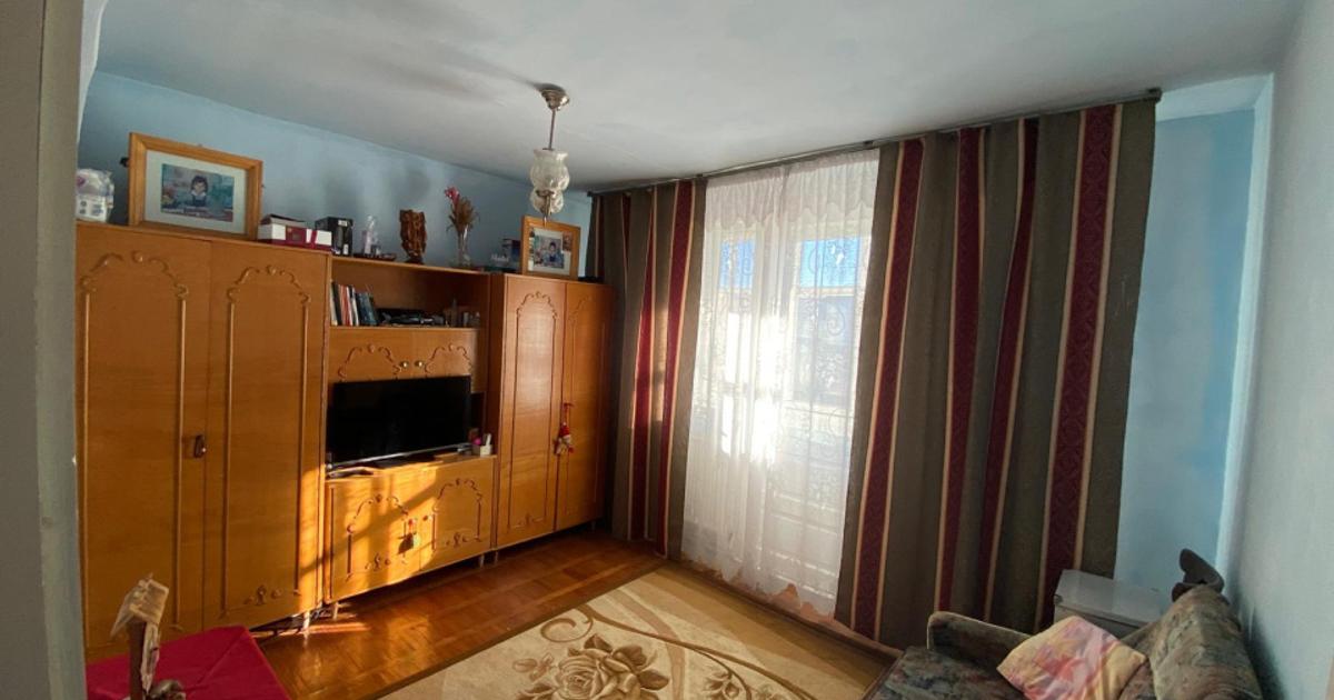 Apartament decomandat cu 3 camere în zona Independenței, Bistrița