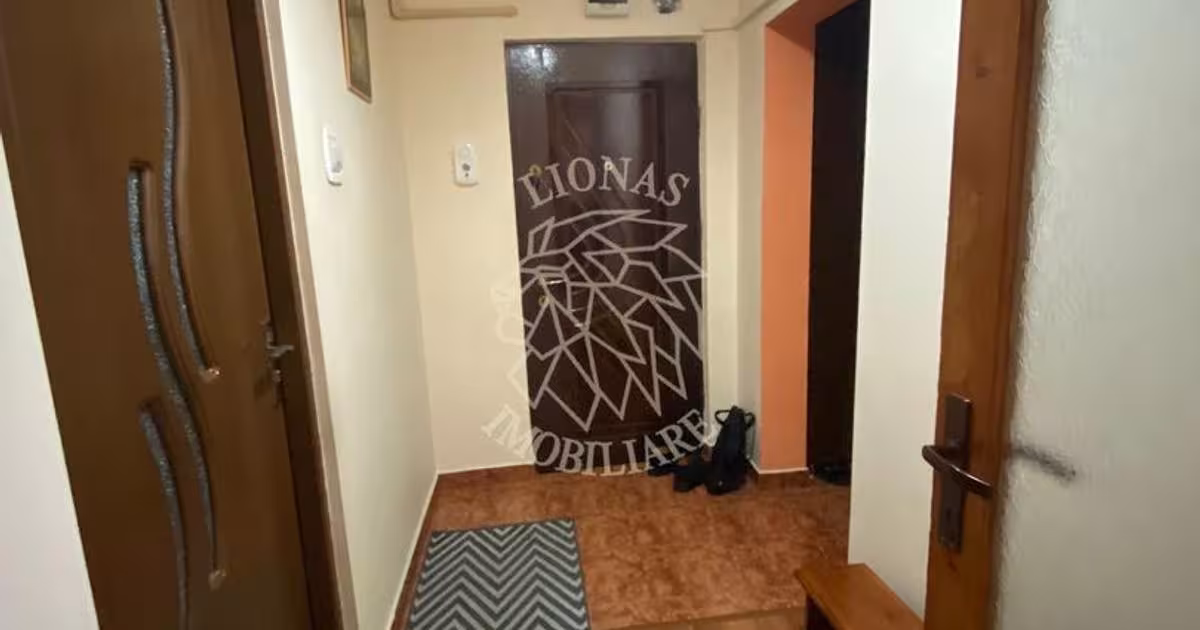 Apartament decomandat cu 4 camere în zona Independenței, Bistrița