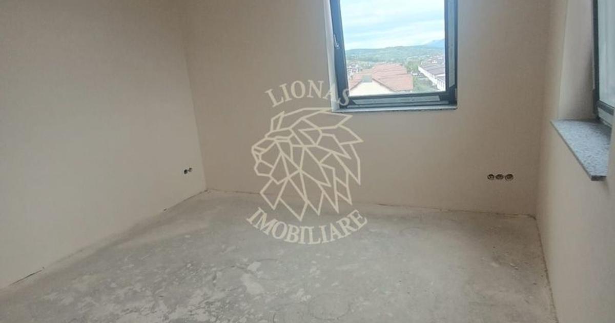 Apartament decomandat cu 3 camere în zona Nord, Bistrița
