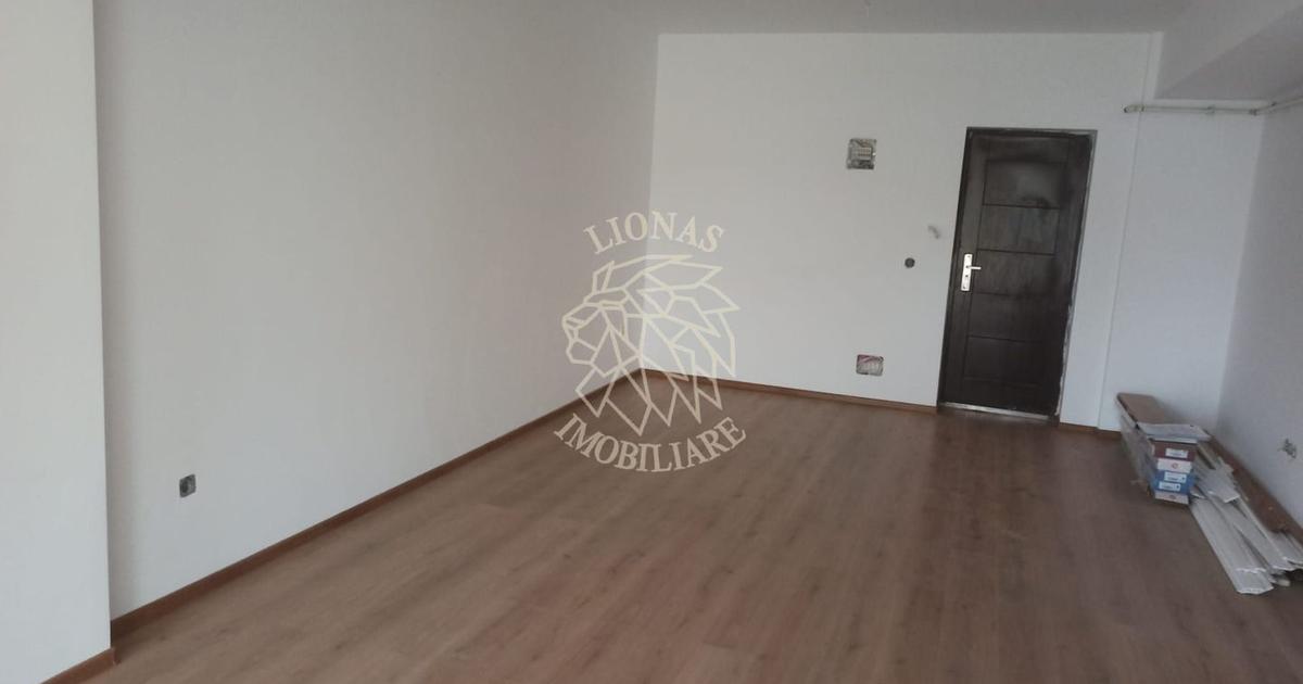 Apartament decomandat cu 3 camere în zona Nord, Bistrița