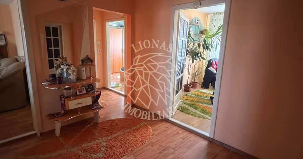 Apartament decomandat cu 4 camere în zona Nord, Bistrița