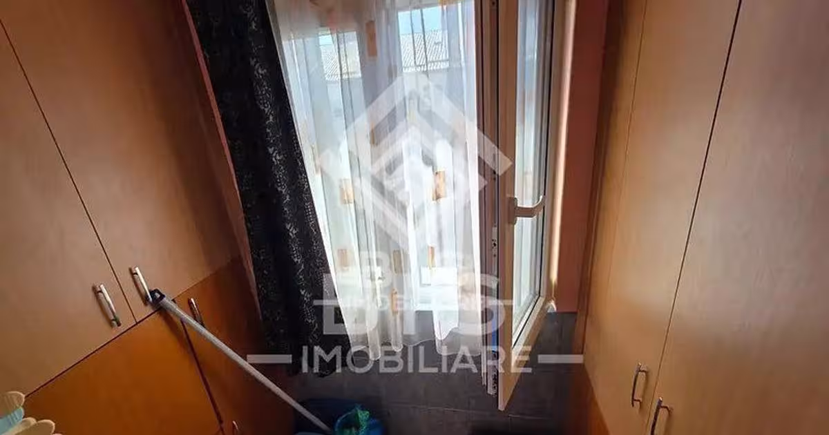 Apartament semidecomandat cu 2 camere în zona Nord-Vest, Bistrița