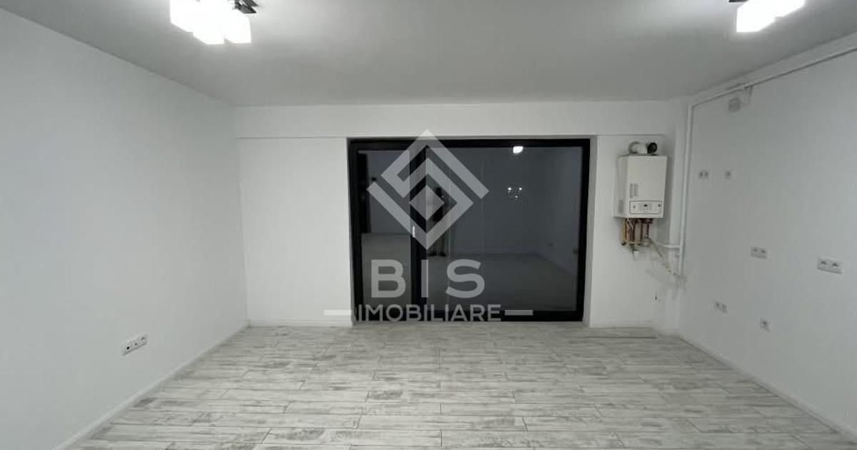 Apartament decomandat cu 3 camere în zona Sud, Bistrița
