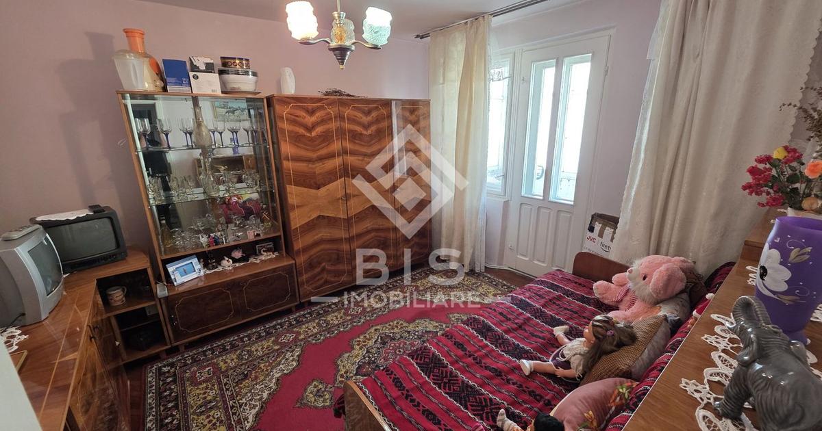 Apartament decomandat cu 3 camere în zona Sud, Bistrița