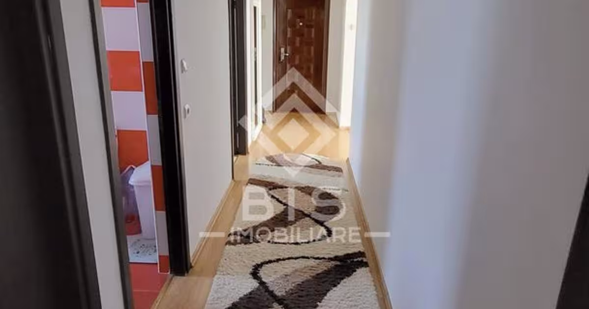 Apartament decomandat cu 4 camere în zona Sud, Bistrița