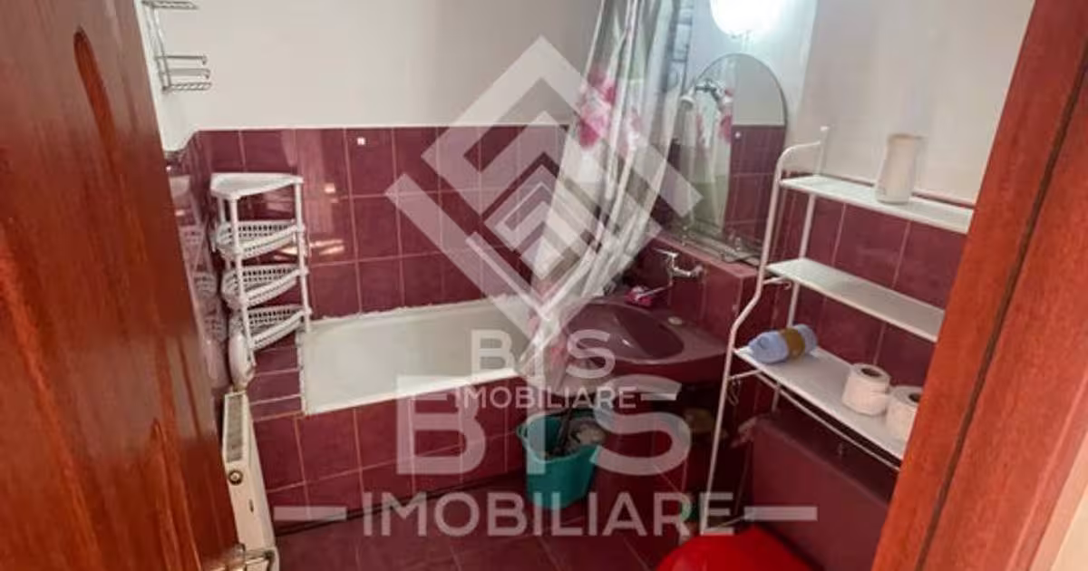 Apartament decomandat cu 2 camere în zona Sud-Vest, Bistrița