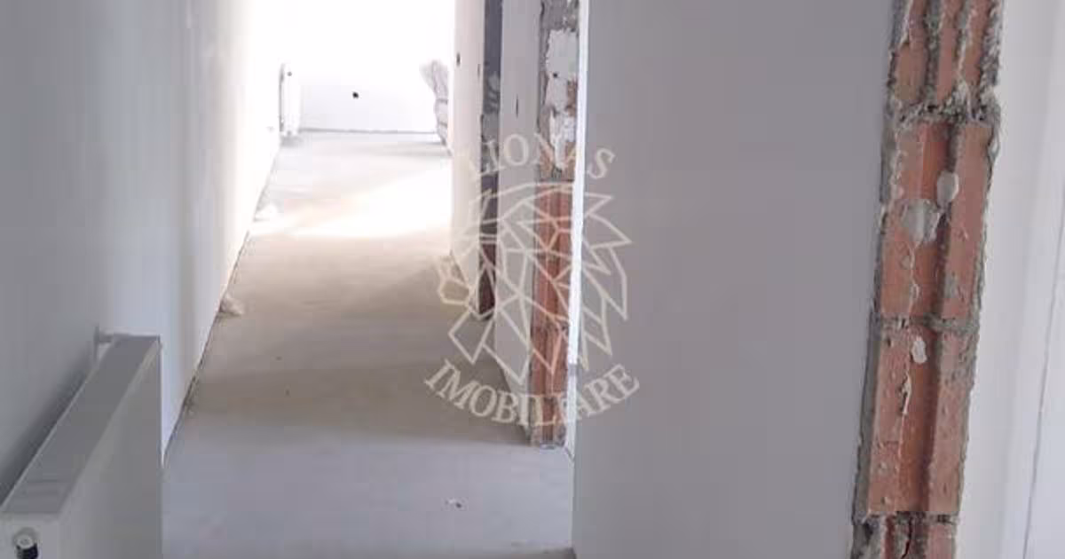 Apartament decomandat cu 3 camere în zona Sud-Vest, Bistrița