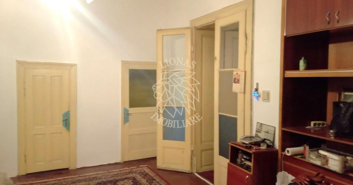 Apartament semidecomandat cu 3 camere în zona Ultracentral, Bistrița