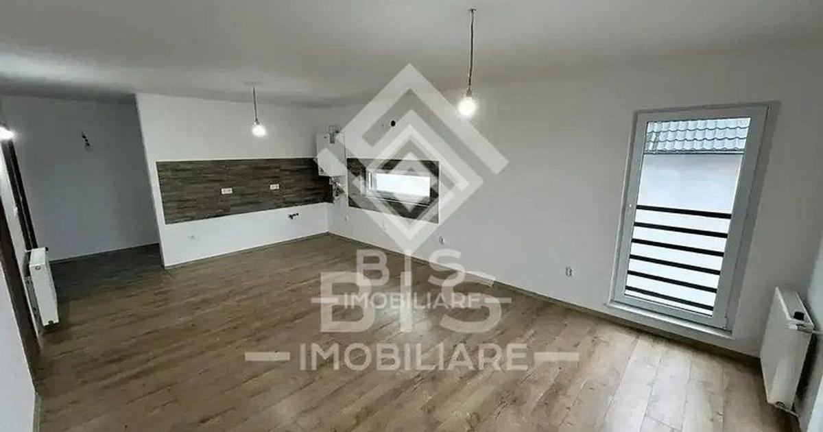 Apartament semidecomandat cu 3 camere în zona Vest, Bistrița