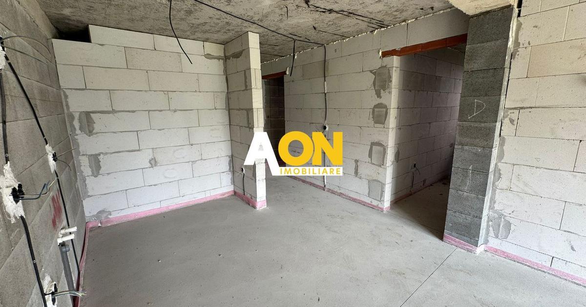 Apartament decomandat cu 3 camere în zona Central, Blaj